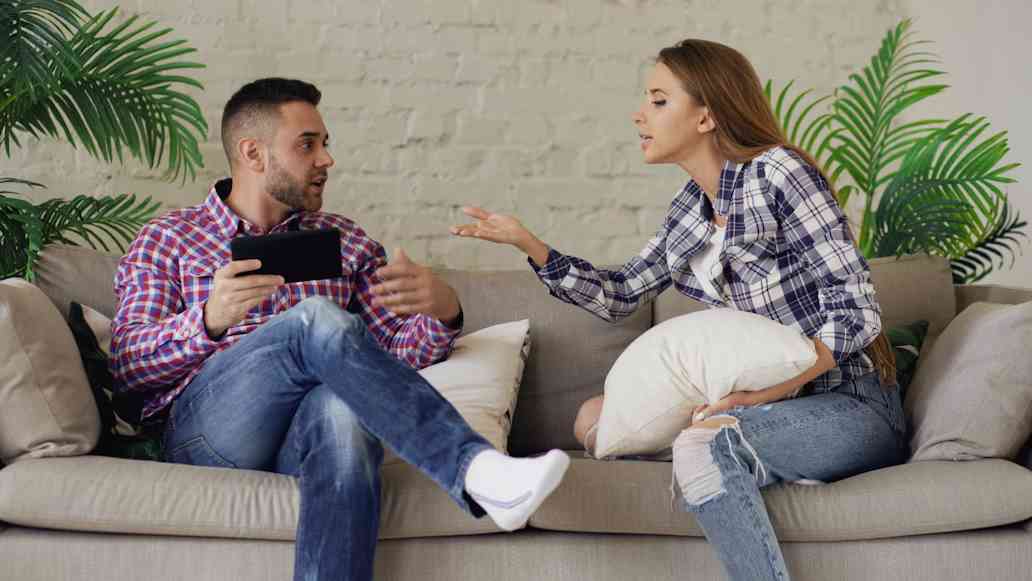 Bài mẫu IELTS Speaking part 2: Describe an argument two of your friends had -  Bài 2