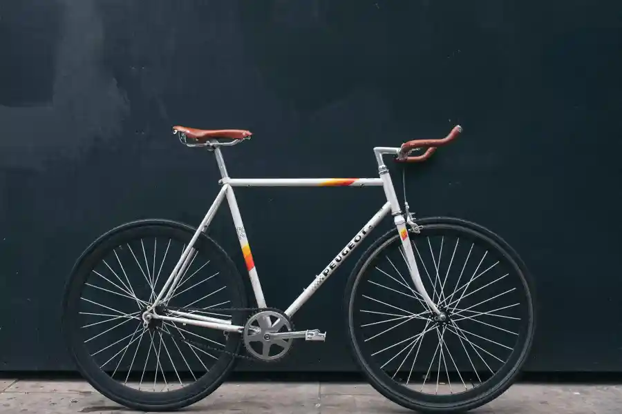 The growth of bike-sharing schemes around the world - IELTS Reading with Practice Test, Answers And Explanation