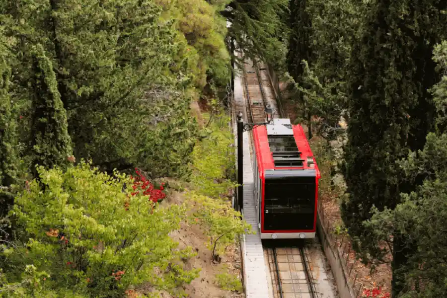 Winridge Forest Railway Park - IELTS Listening with Practice test, Audio, Transcript, And Explanation