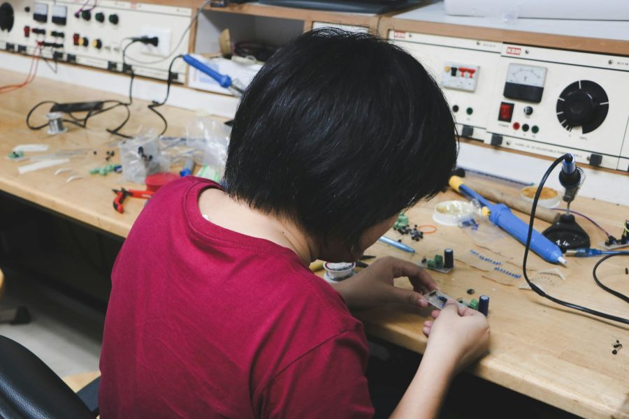 Children's engineering workshops - IELTS Listening with with Practice test, Audio, Transcript, And Explanation
