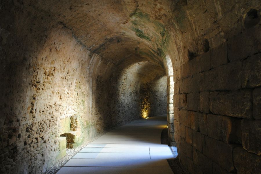 Từ Vựng Bài Đọc Roman Tunnels