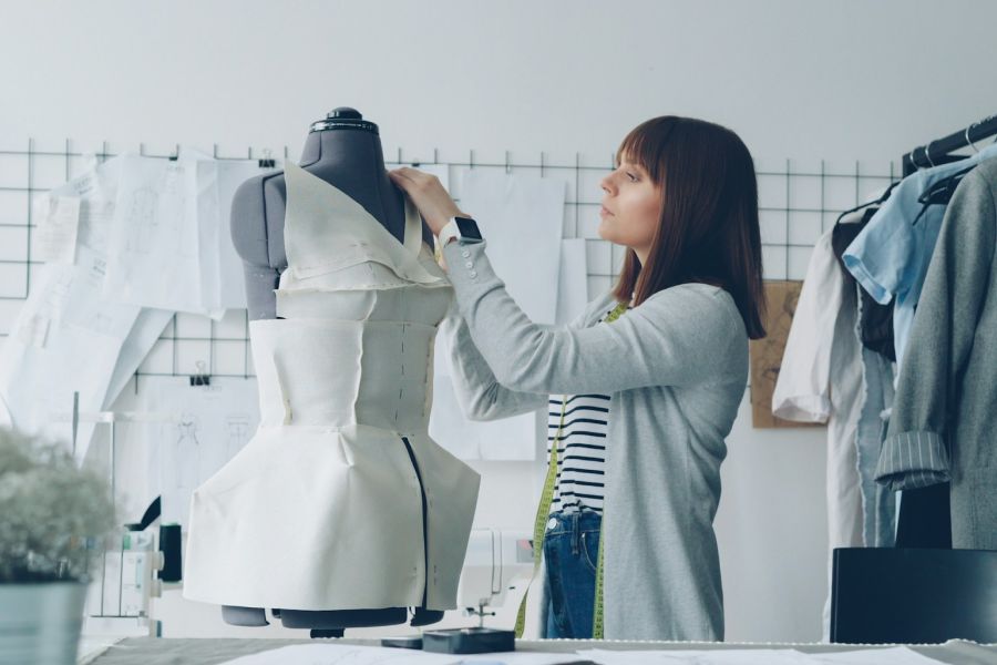 Từ Vựng Bài Nghe Talk on jobs in fashion design