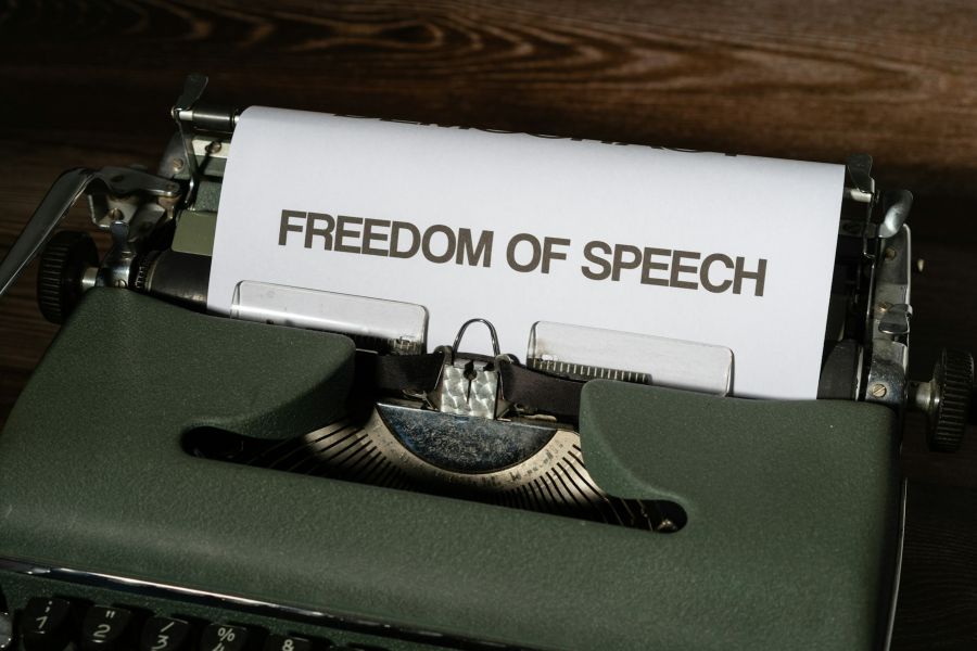 Is The Era Of Artificial Speech Translation Upon Us? IELTS Reading Answers with Explanation