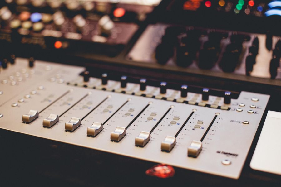 An Introduction To Film Sound IELTS Reading Answers with Explanation