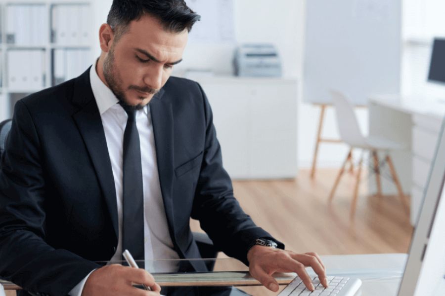UK Companies Need More Effective Boards Of Directors IELTS Reading Answers with Explanation