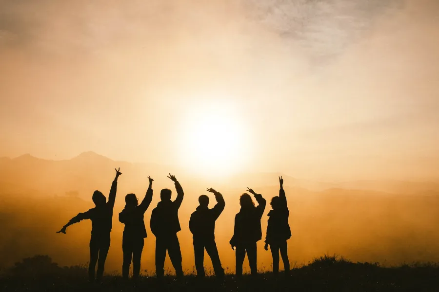 The 'weak-tie' theory: how friends-of-friends influence us - IELTS Listening with with Practice test, Audio, Transcript, And Explanation