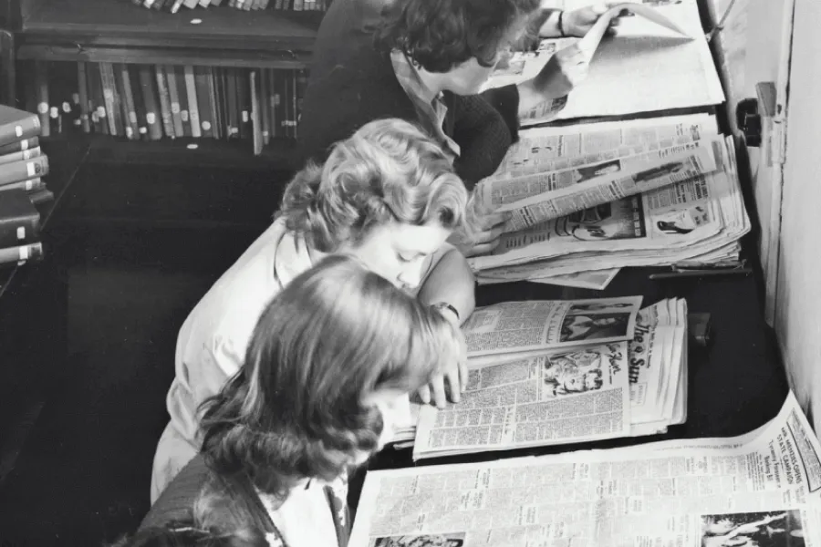 Hazel analysed items in newspapers - IELTS Listening with Practice test, Audio, Transcript, And Explanation