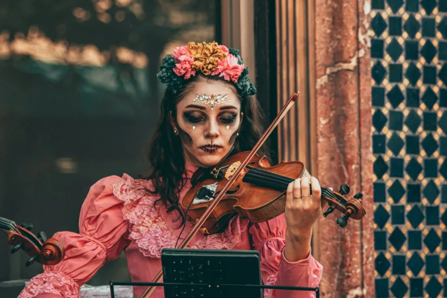 Research on Female Musical Performers - IELTS Listening with Practice test, Audio, Transcript, And Explanation