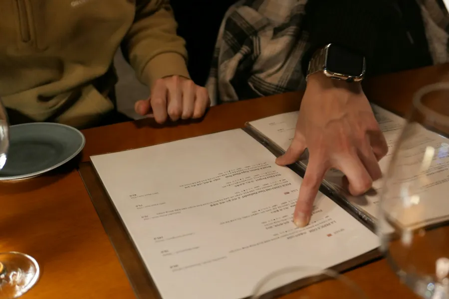 Restaurant recommendation - IELTS Listening with Practice test, Audio, Transcript, And Explanation