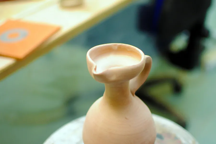 Heather's pottery class - IELTS Listening with Practice test, Audio, Transcript, And Explanation