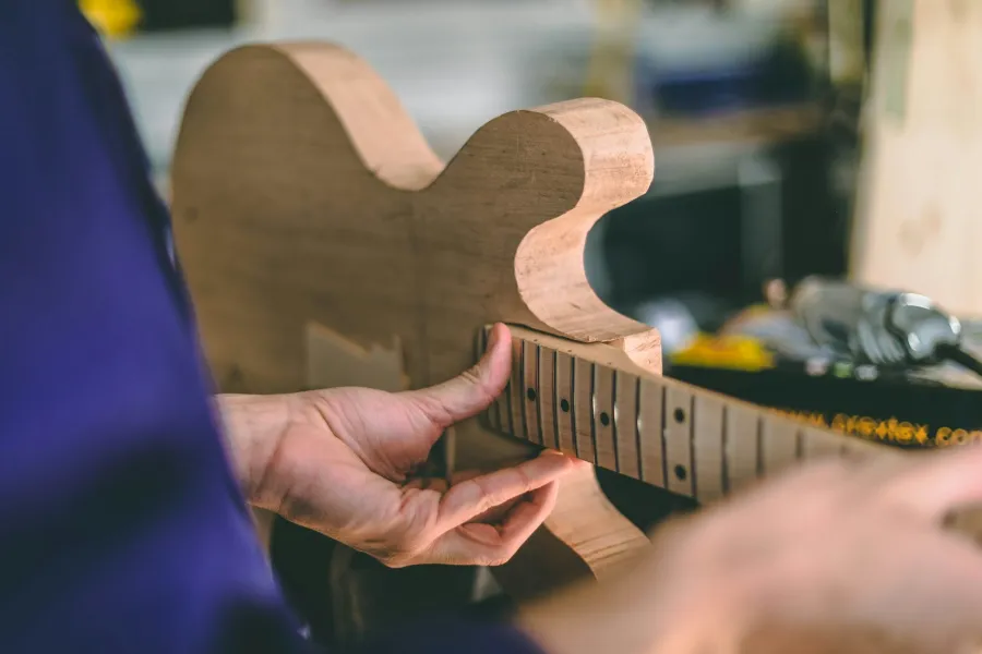 How to make a guitar