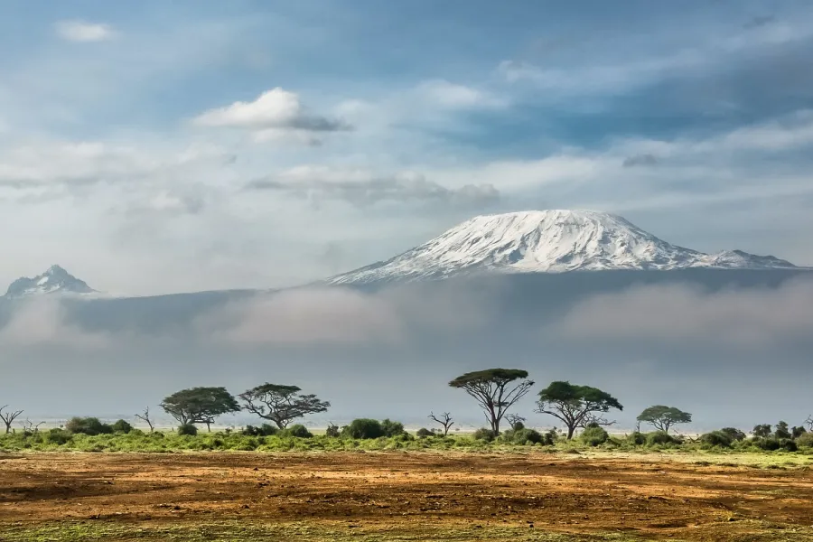 Field trip to Kenya - IELTS Listening with with Practice test, Audio, Transcript, And Explanation