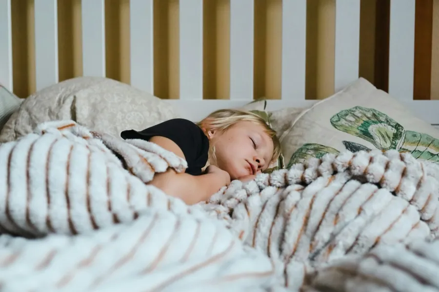 The Myth of the Eight-hour Sleep - IELTS Reading with Practice Test, Answers And Explanation