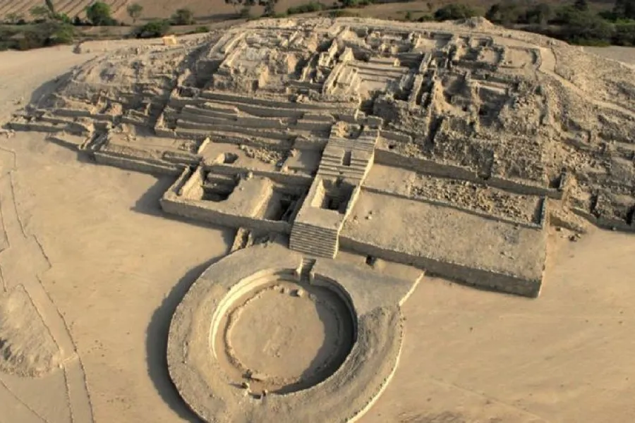 Caral: an ancient South American city