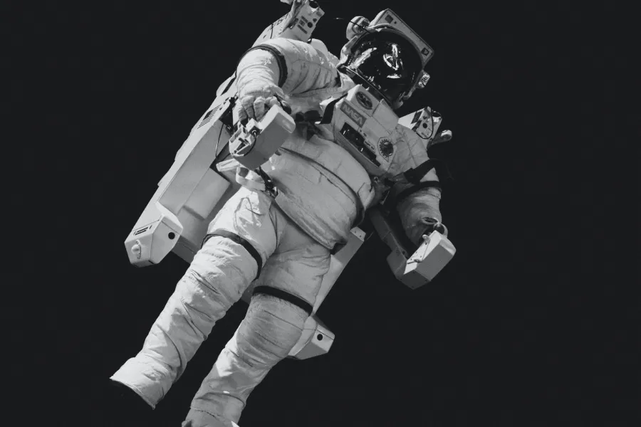 Science in space - IELTS Reading with Practice Test, Answers And Explanation
