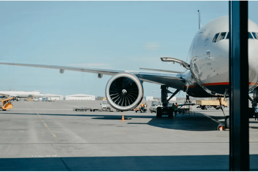 The changing role of airports - IELTS Reading with Practice Test, Answers And Explanation